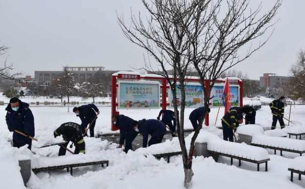 【藥都要聞】本溪高新區(qū)消防大隊開展清掃積雪活動 助力文明城市創(chuàng)建